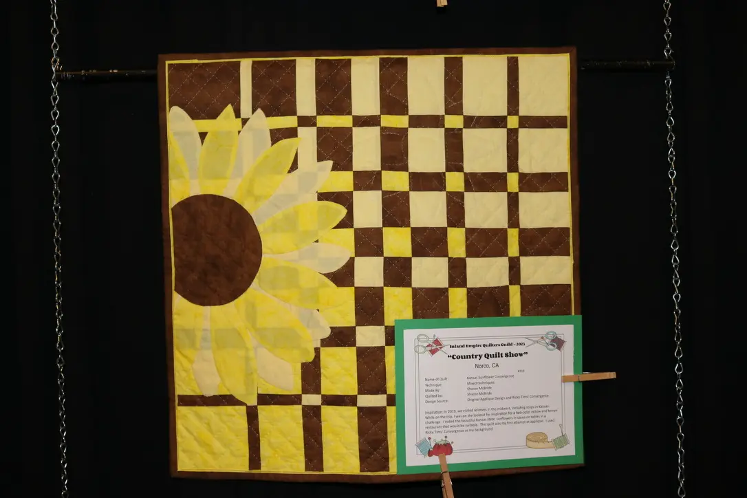 Country quilt show display